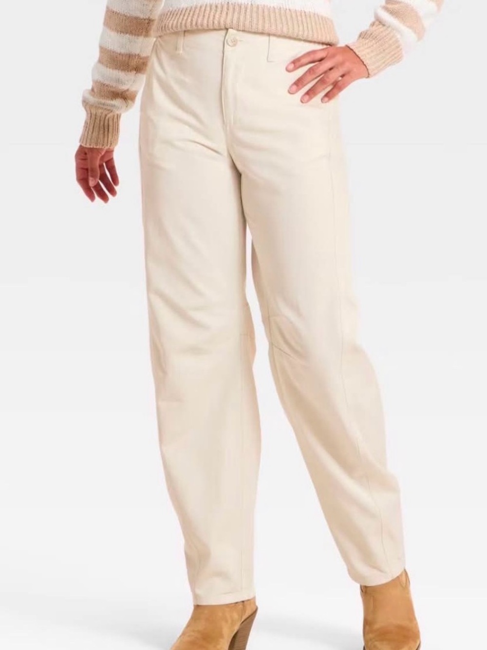 Women's Low-Rise Barrel Leg Cargo Pants Universal Thread Cream 2